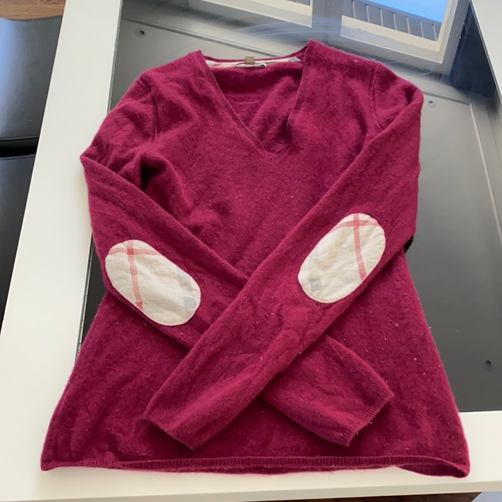 Burberry cash meter burgundy sweater